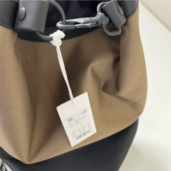 FREE People x Rains Bucket Sling Bag - Picture 8 of 11